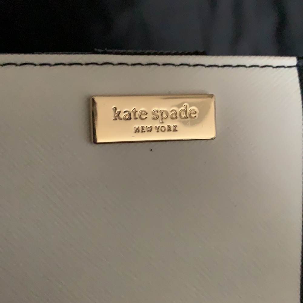 Kate Spade wallet - Picture 2 of 6